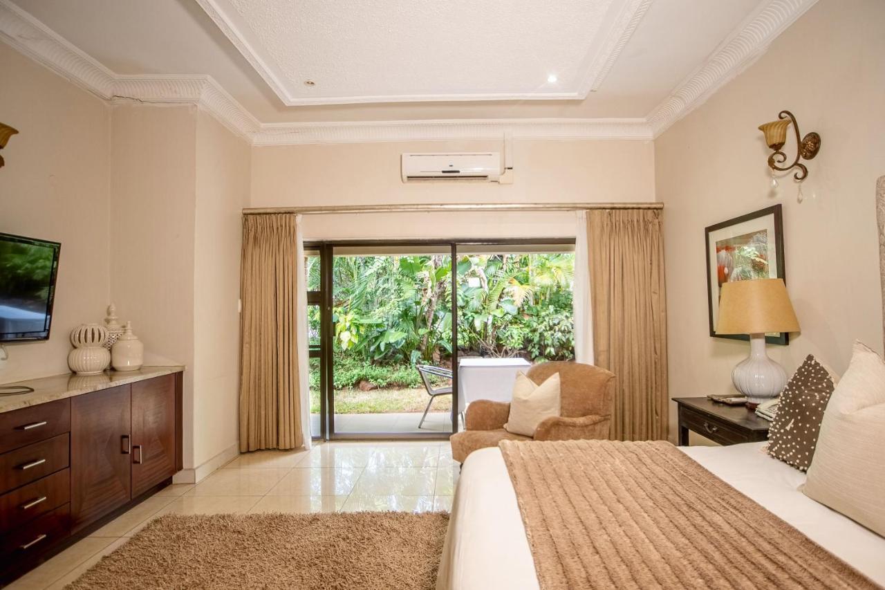 The Victoria Falls Deluxe Suites Exterior photo