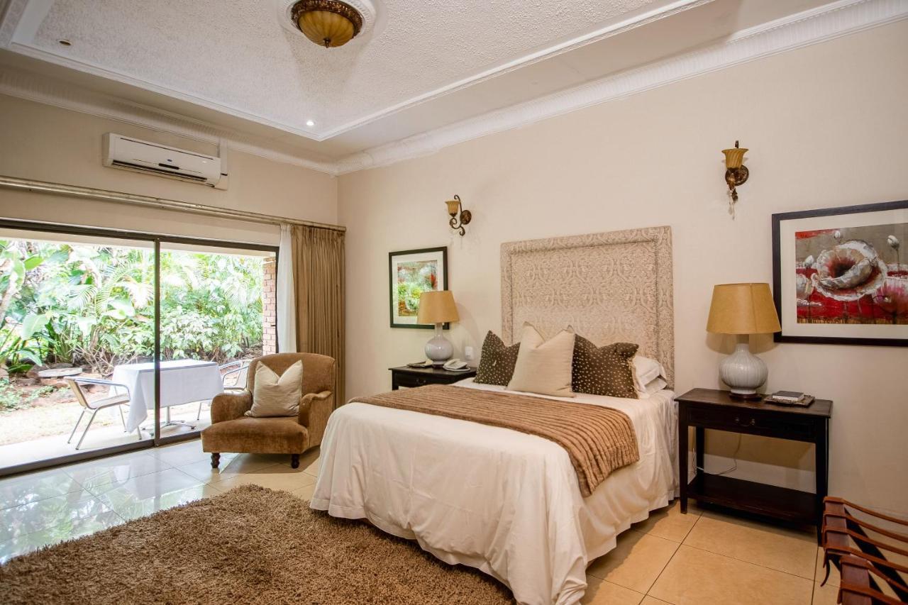 The Victoria Falls Deluxe Suites Exterior photo