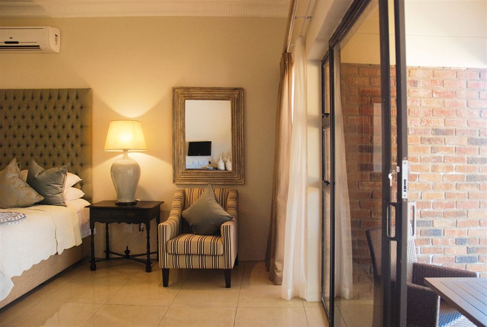 The Victoria Falls Deluxe Suites Exterior photo