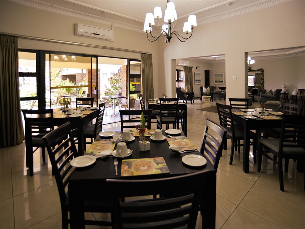 The Victoria Falls Deluxe Suites Exterior photo
